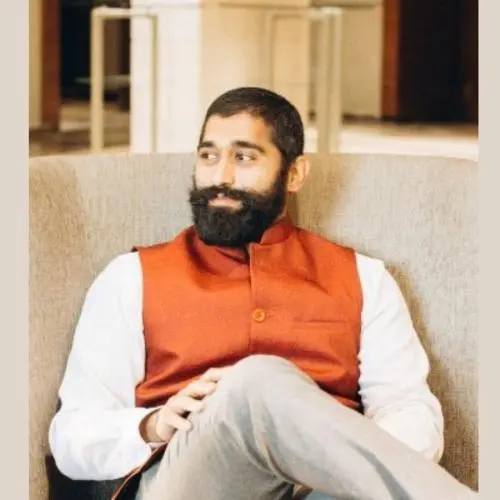 Jeysundhar D serves in the Indian Foreign Service and is also a writer, best known for his book Maalyada: The Sacred Garland, which reflects on Andal’s Tiruppaavai. Alongside his diplomatic work, he is actively engaged in promoting cultural and artistic traditions.