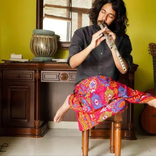 Kartikeya Vashist is an indian Flautist.