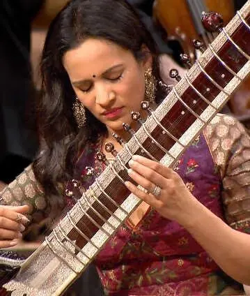 Anoushka-Shankar-Chapters-Tour-The-Orchestral-Debut-at-DE-SINGEL