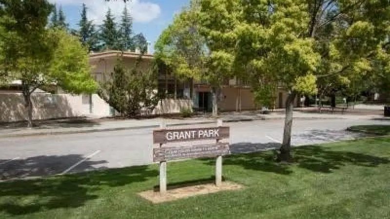Grant-Park-Community-Center