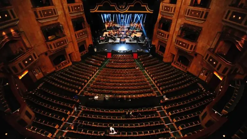 Istana-Budaya